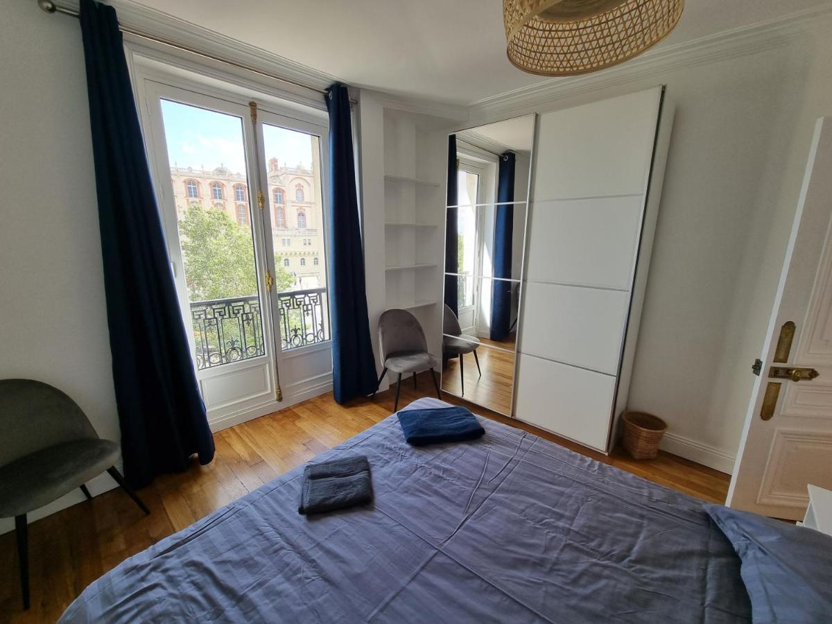 Face Chateau St Germain En Laye, Appartement 4 A 6 Personnes, 23 Min De Paris Champs-Elysees Saint-Germain-en-Laye ภายนอก รูปภาพ